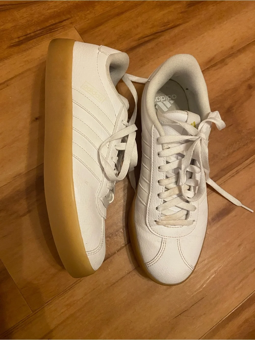 adidas White Leather Sneakers with Gum Outsole Women’s 8.5
